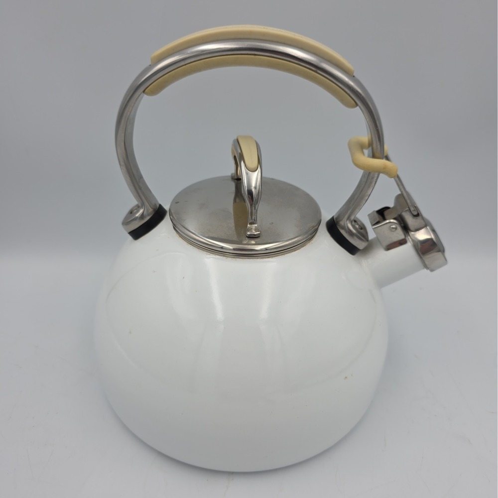 KitchenAid 2 Quart Whistling Tea Kettle White Pot Stainless Steel Enamel T QQO5